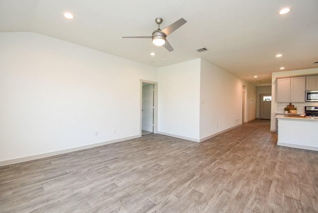 1614 Mountain Echo Drive, Richmond, TX 77469