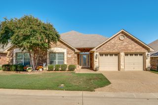123 Crestridge Drive 11, Cedar Hill, TX 75104