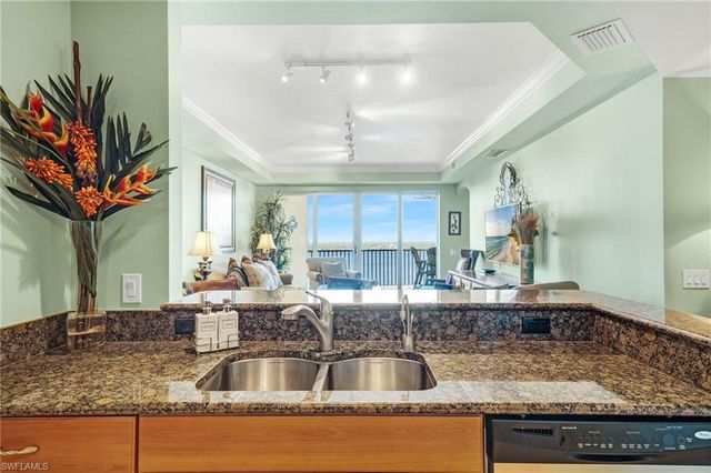 2743 1st ST 2102, Fort Myers, FL 33916
