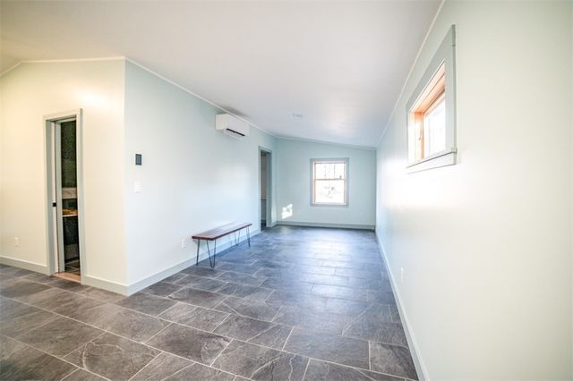 153 Passion Play Road, Eureka Springs, AR 72632