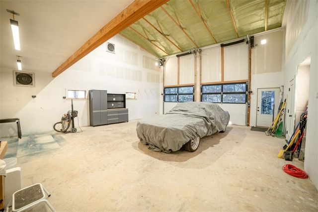 153 Passion Play Road, Eureka Springs, AR 72632