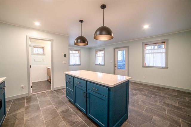 153 Passion Play Road, Eureka Springs, AR 72632