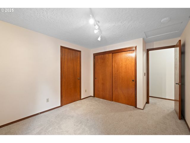 4415 POPLAR Way, Longview, WA 98632