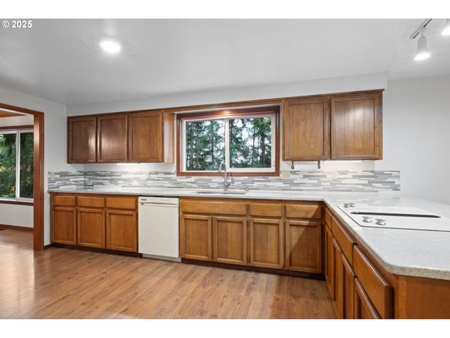 4415 POPLAR Way, Longview, WA 98632