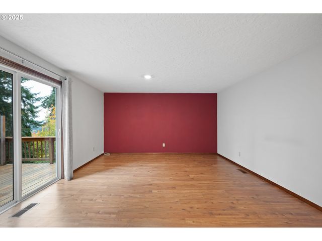 4415 POPLAR Way, Longview, WA 98632