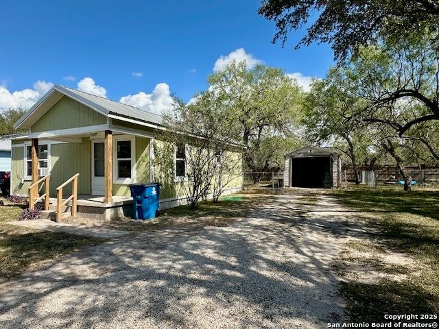 224 Hazen, Sinton, TX 78387
