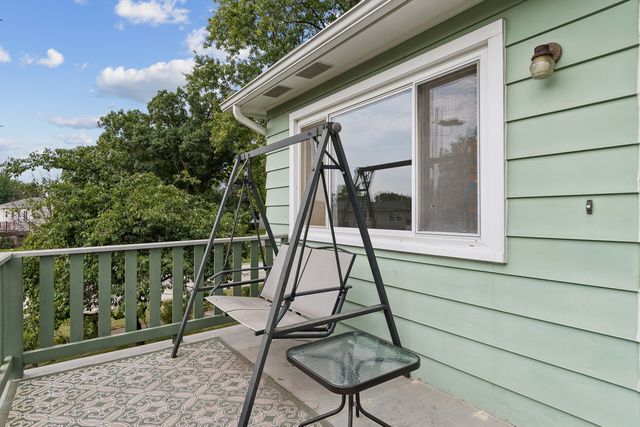 2613 Willow Avenue, Woodridge, IL 60517