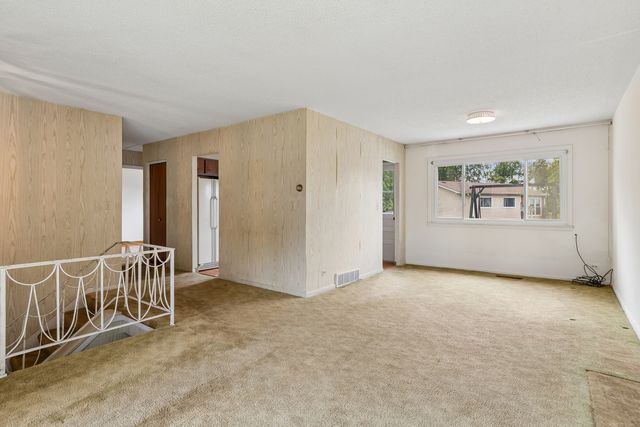 2613 Willow Avenue, Woodridge, IL 60517