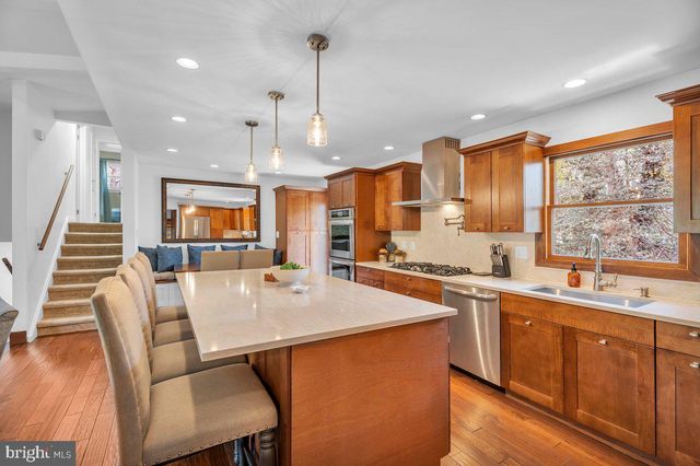 2 PIN OAK TRL, Medford, NJ 08055