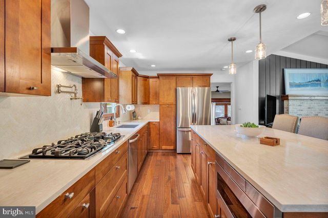 2 PIN OAK TRL, Medford, NJ 08055