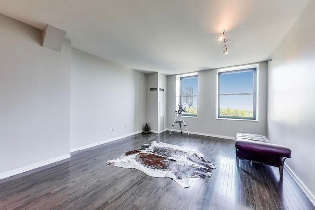 6 N Michigan Avenue 801, Chicago, IL 60602
