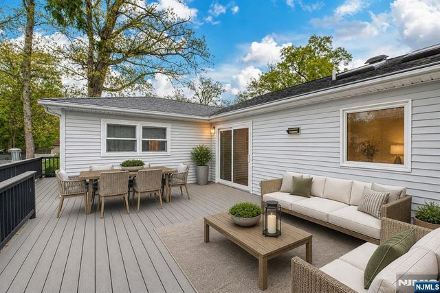 51 Chestnut Drive, Wayne, NJ 07470