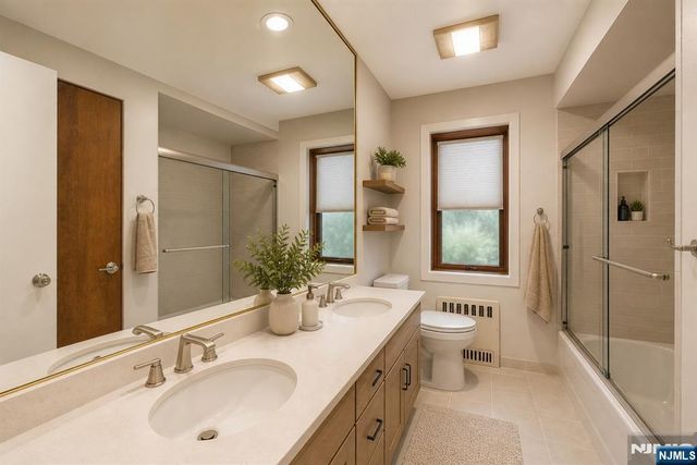 51 Chestnut Drive, Wayne, NJ 07470
