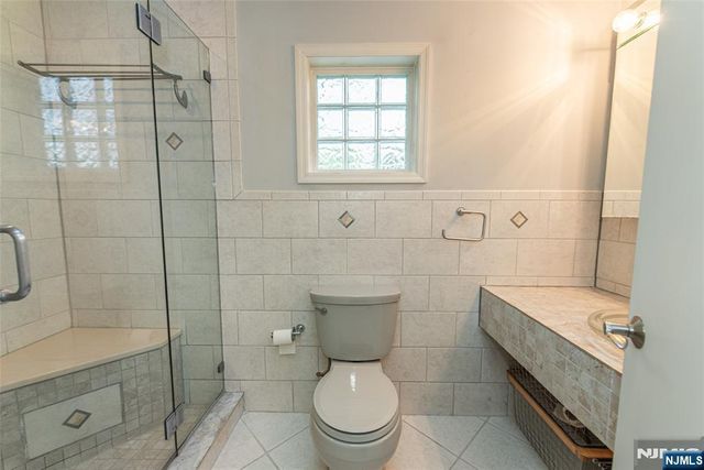 51 Chestnut Drive, Wayne, NJ 07470