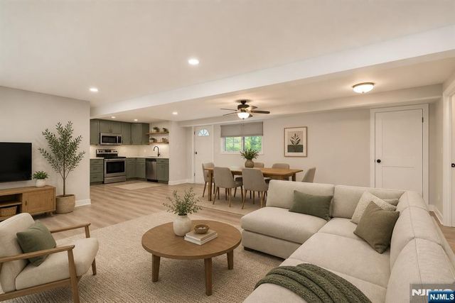 51 Chestnut Drive, Wayne, NJ 07470