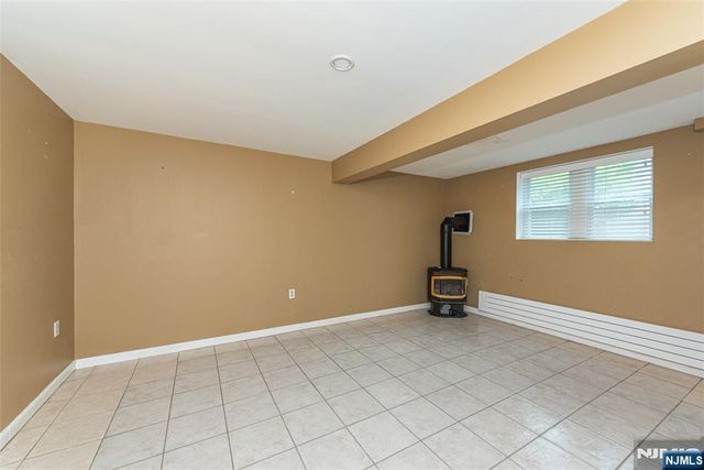 51 Chestnut Drive, Wayne, NJ 07470