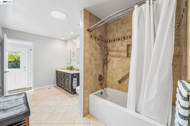 535 San Gabriel Ct, Pleasanton, CA 94566