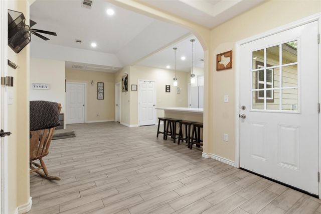 16529 Kingsbury Drive, Conroe, TX 77303
