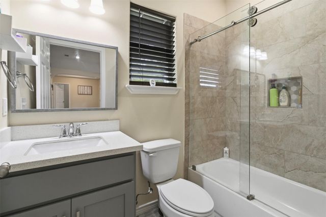 16529 Kingsbury Drive, Conroe, TX 77303