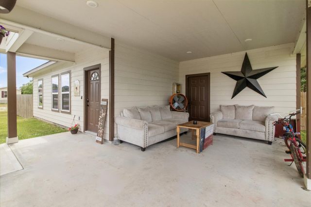 16529 Kingsbury Drive, Conroe, TX 77303