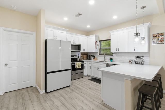 16529 Kingsbury Drive, Conroe, TX 77303