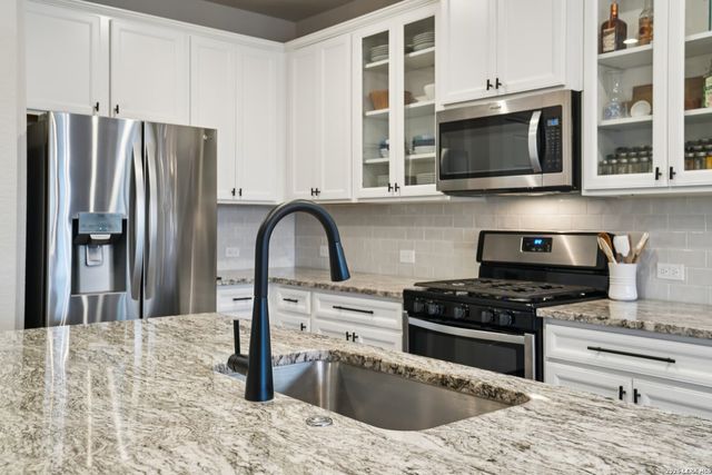 12023 Casparis, San Antonio, TX 78254