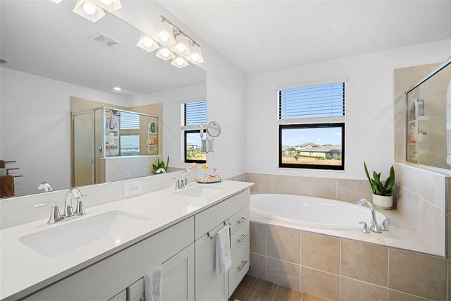 15449 WHITE LINEN DRIVE, Bradenton, FL 34211