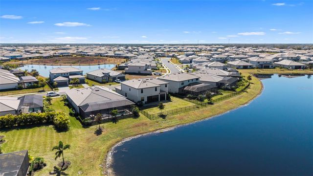 15449 WHITE LINEN DRIVE, Bradenton, FL 34211