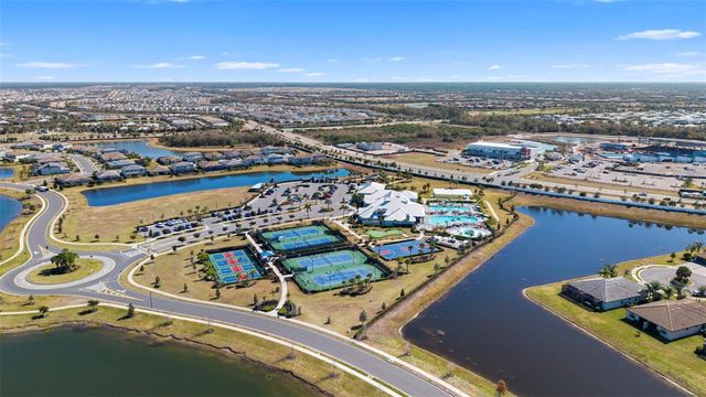 15449 WHITE LINEN DRIVE, Bradenton, FL 34211