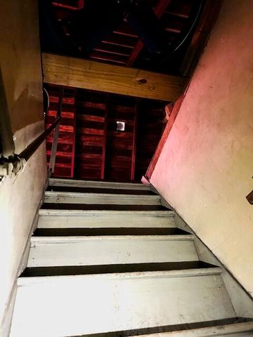 939 N Lynn Street, Nevada, MO 64772