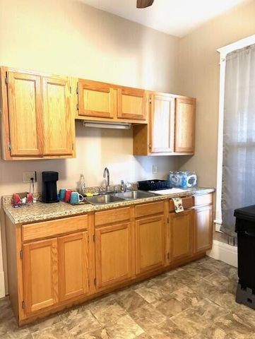 939 N Lynn Street, Nevada, MO 64772