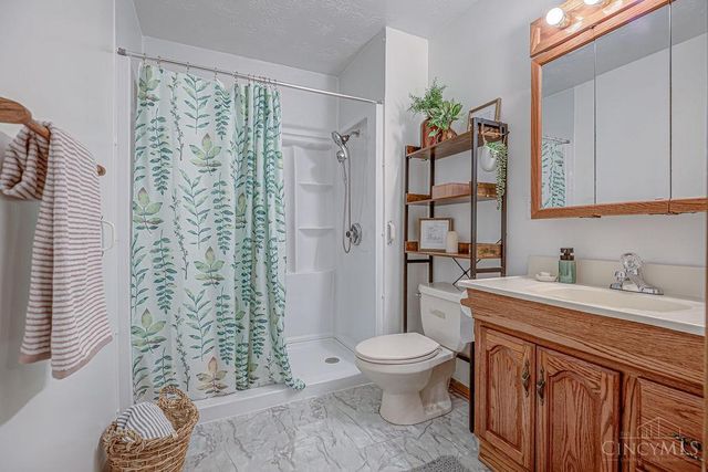 2107 Robin Avenue, Ross Twp, OH 45014