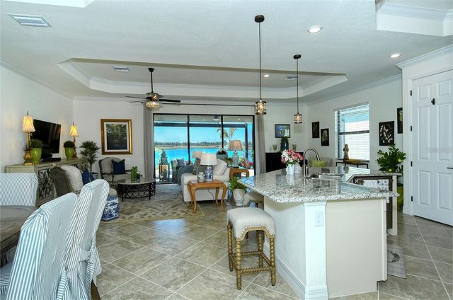 6132 CESSNA RUN, Bradenton, FL 34211