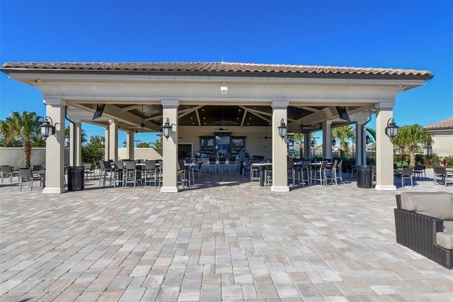 6132 CESSNA RUN, Bradenton, FL 34211
