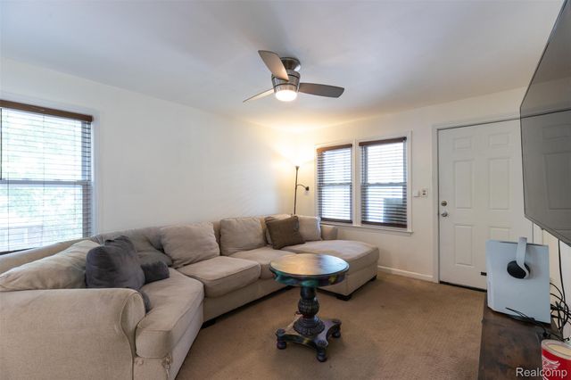 315 Brain Avenue, Belleville, MI 48111