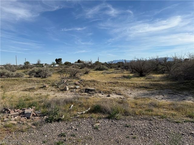 841 West Pearwood Lane, Pahrump, NV 89060