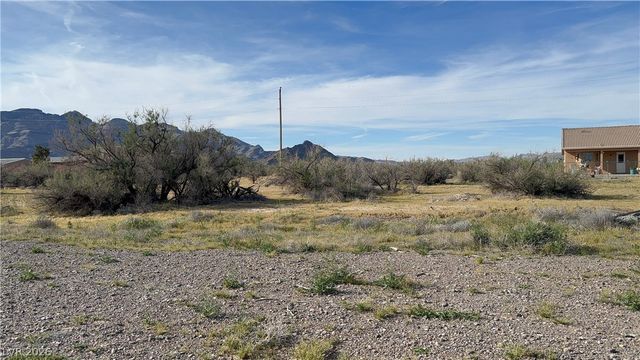 841 West Pearwood Lane, Pahrump, NV 89060