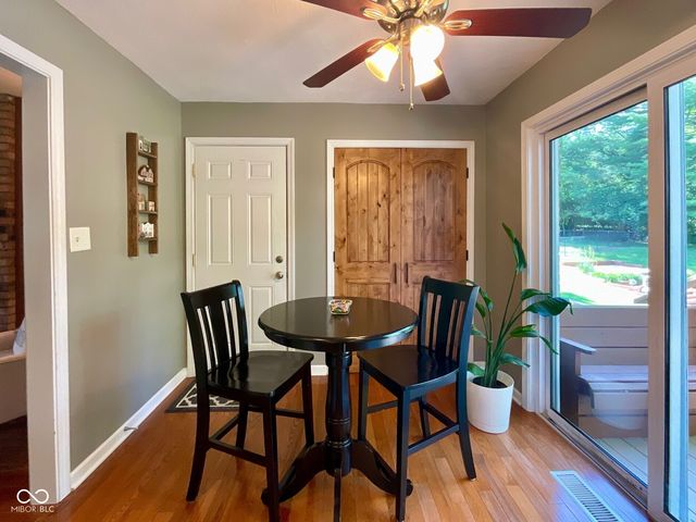 15830 E Lake Shore Drive N, Hope, IN 47246