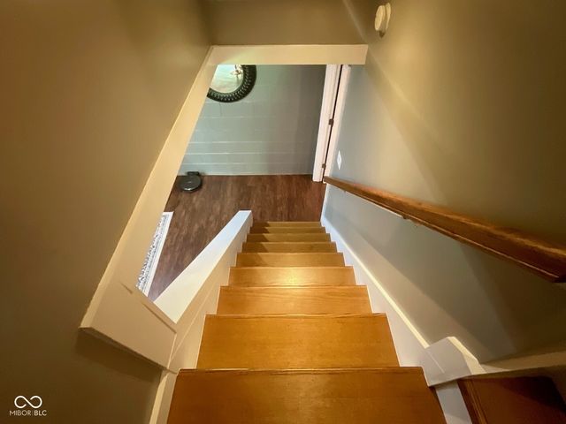 15830 E Lake Shore Drive N, Hope, IN 47246
