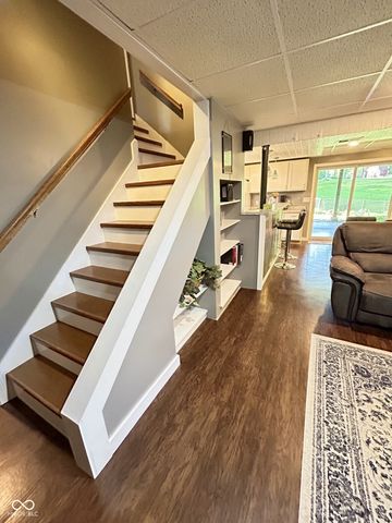 15830 E Lake Shore Drive N, Hope, IN 47246