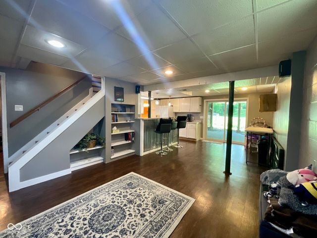 15830 E Lake Shore Drive N, Hope, IN 47246