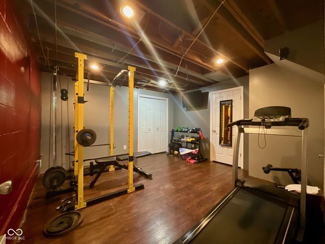 15830 E Lake Shore Drive N, Hope, IN 47246