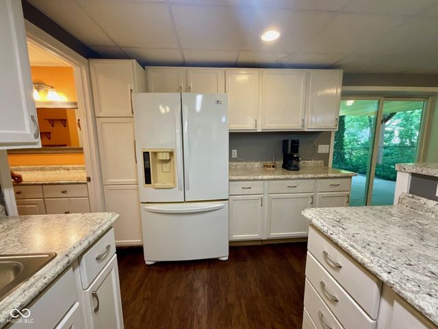 15830 E Lake Shore Drive N, Hope, IN 47246
