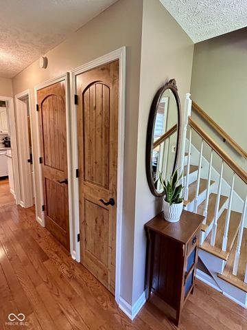 15830 E Lake Shore Drive N, Hope, IN 47246
