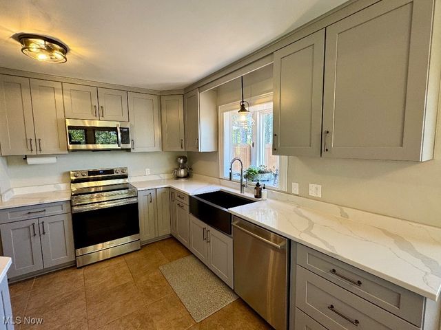 95 Sunset Drive, Mcconnelsville, OH 43756