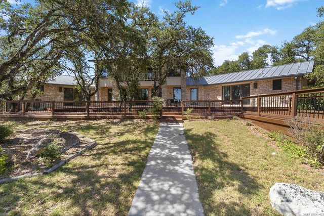 318 Remington Dr, Bergheim, TX 78004