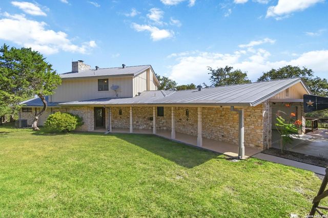 318 Remington Dr, Bergheim, TX 78004