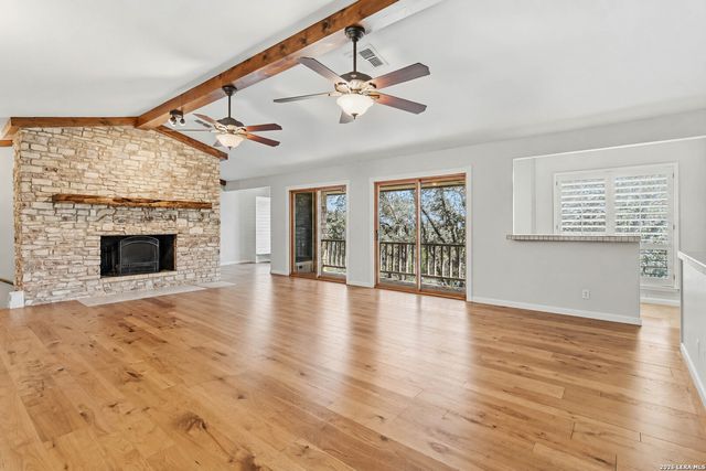 318 Remington Dr, Bergheim, TX 78004