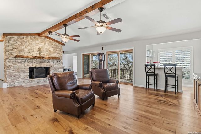 318 Remington Dr, Bergheim, TX 78004