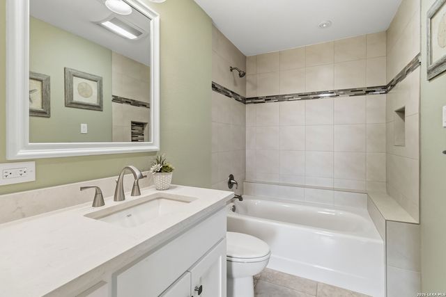 318 Remington Dr, Bergheim, TX 78004